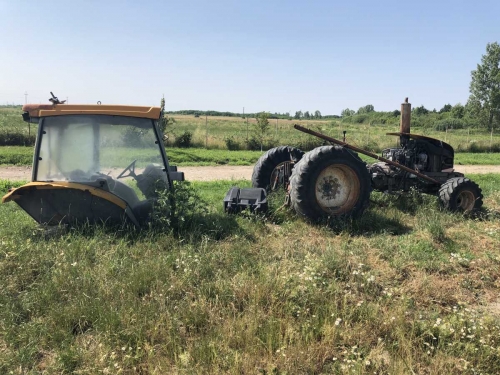 Lichidator judiciar vand Tractor Renault 325