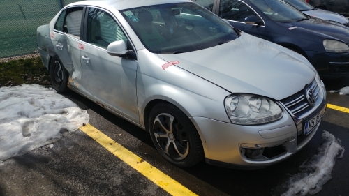 Autoturism VW JETTA (gri)