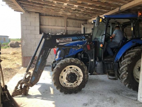 Lichidator judiciar vand Tractor New Holland TD5.105 T3