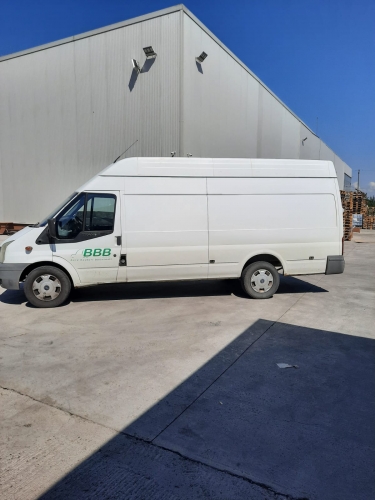 Autoutilitara Ford Tranzit