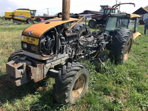 Tractor Renault 325