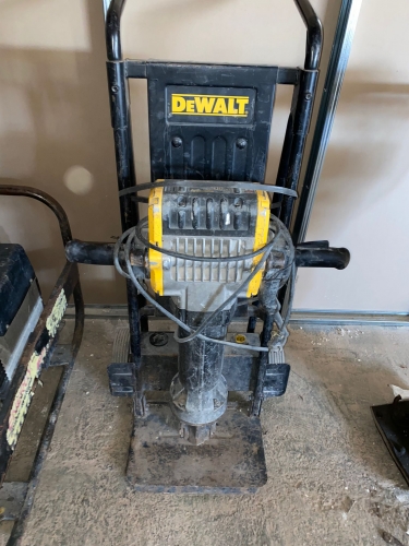 Ciocan demolator DeWALT 2100W