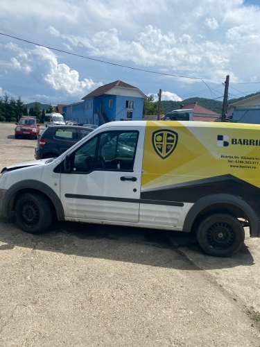 Autotutilitara Ford Transit