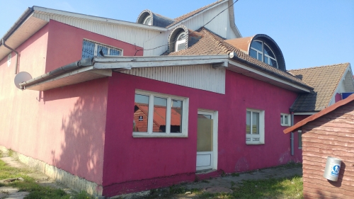 Proprietate imobiliara - teren si constructii - Iernut