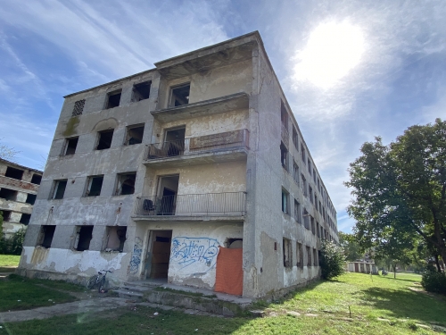 BLOC GARSONIERE 2 (TEREN + CONSTRUCȚIE)