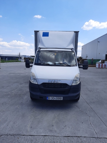 Autoutilitara Iveco Daily 70C15